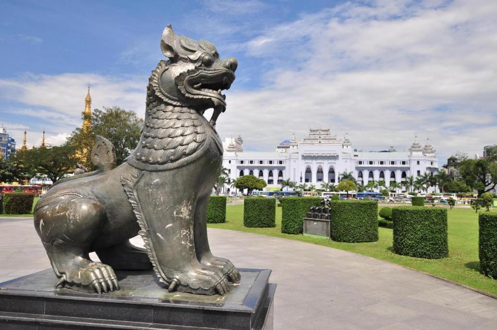 Taw Win Garden Hotel Yangon Exterior foto