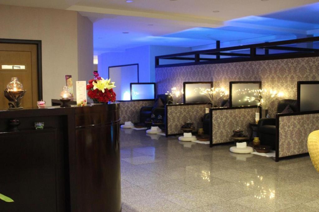 Taw Win Garden Hotel Yangon Exterior foto