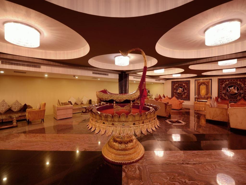 Taw Win Garden Hotel Yangon Exterior foto